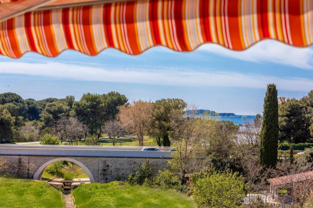 Apartment Vito With Sea View Fažana Exterior foto